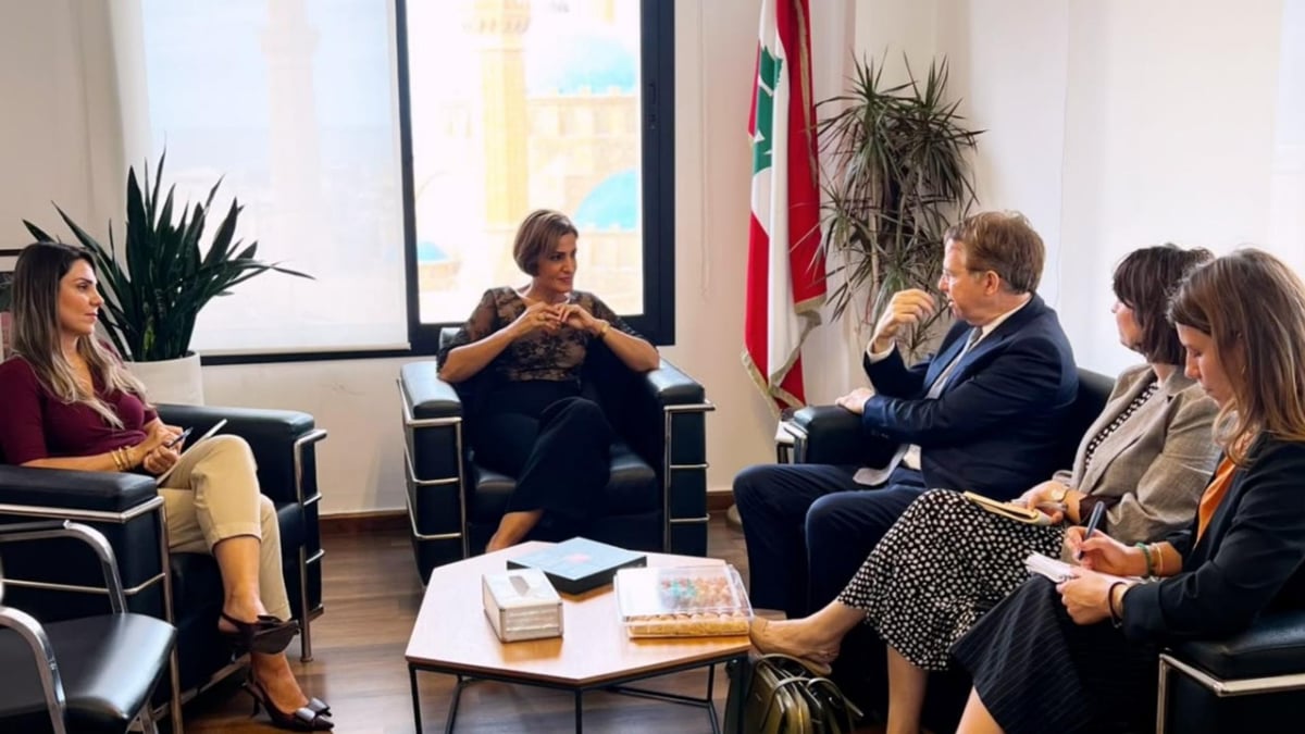 Tamara Zain y Patrick Doril discuten el fortalecimiento de la cooperación ambiental y la atracción de empresas francesas para la gestión de residuos en Líbano