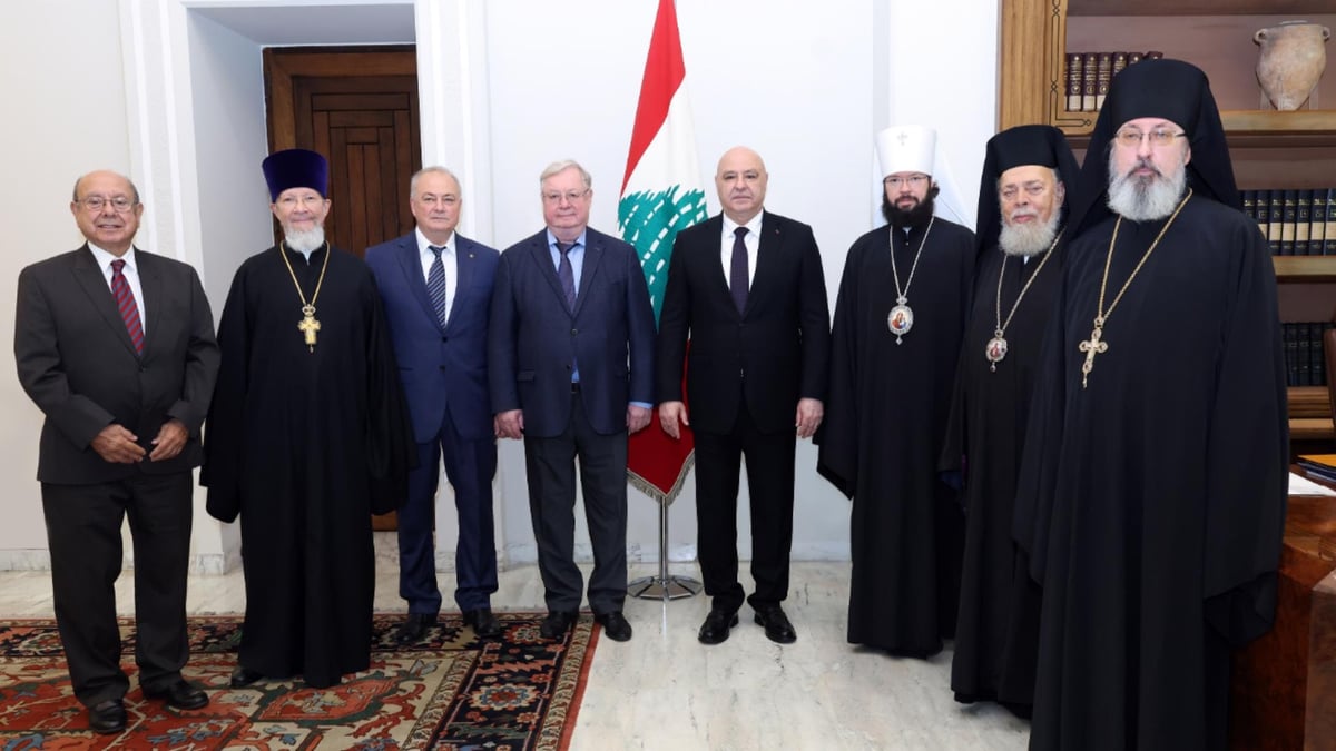 Aoun recibe a Stepashin y transmite saludos de Putin y del Patriarca de Rusia