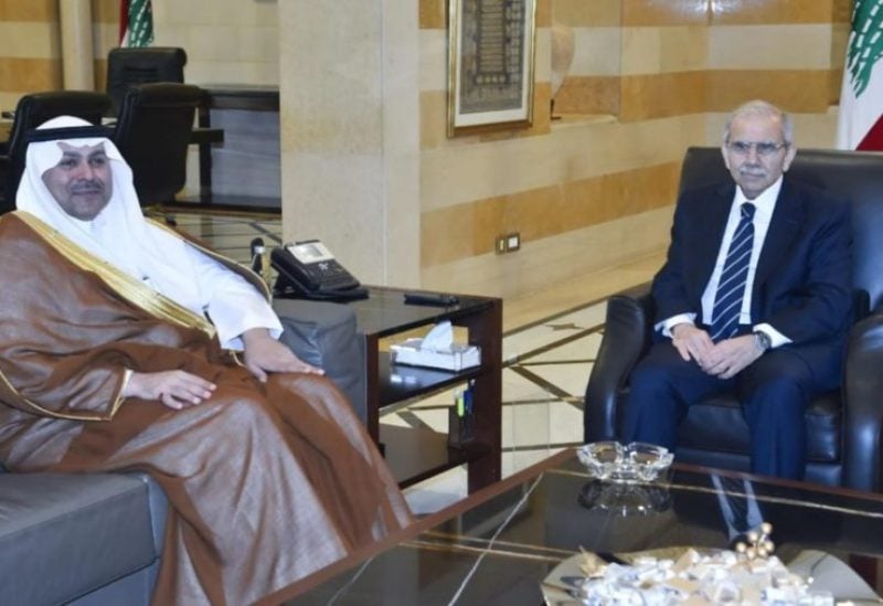 الدوسري من السراي يؤكد وقوف السعودية إلى جانب لبنان