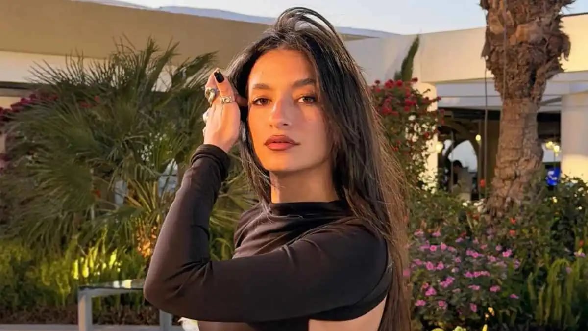شهدت على "زواج رجلين"؟ أميرة أديب ترد على الاتهامات