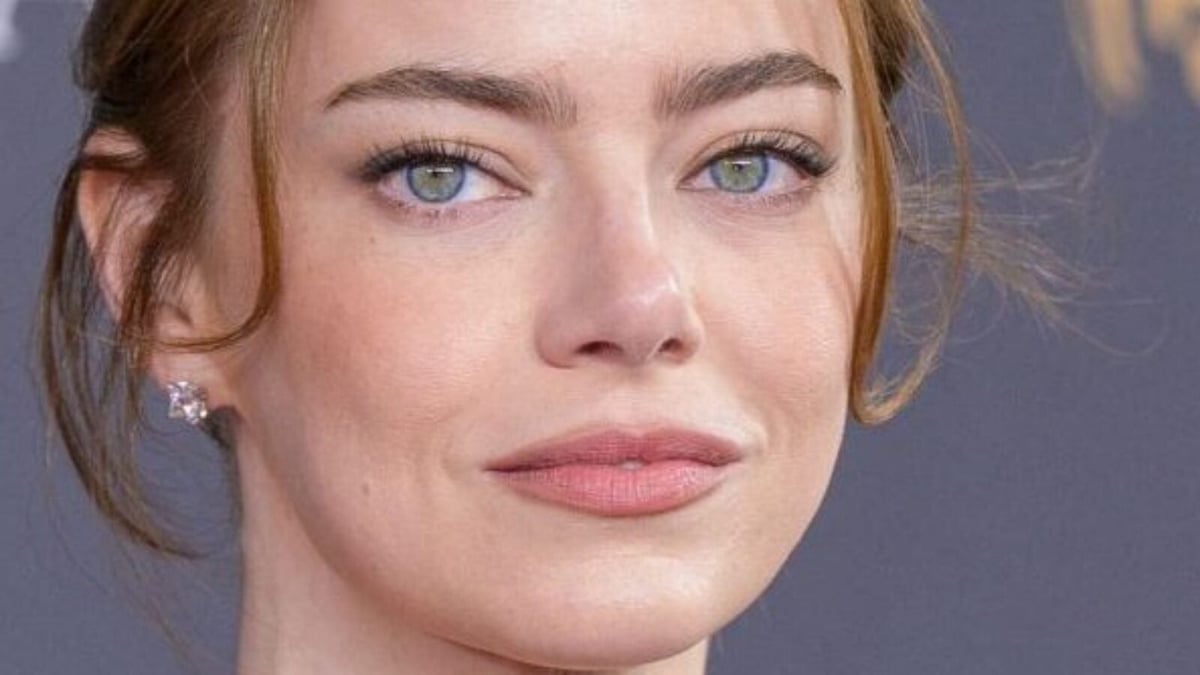Эмма Стоун в платье Louis Vuitton: фанаты заметили «неудачное