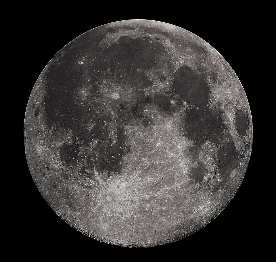 Full Moon photograph taken 10-22-2010 from Madison, Alabama, USA. Photographed with a Celestron 9.25 Schmidt-Cassegrain telescope. Acquired with a Canon EOS Rebel T1i (EOS 500D), 20 images stacked to reduce noise. 200 ISO 1/640 sec.