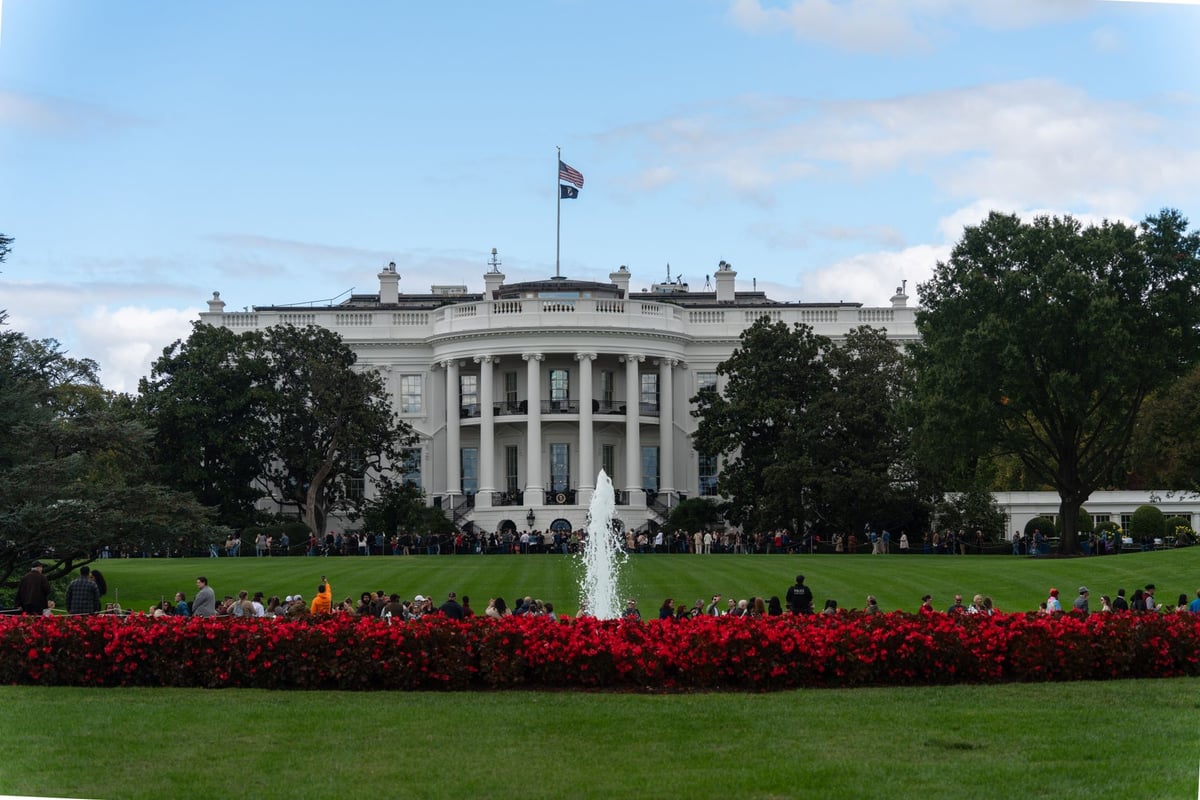 Reunión secreta de altos líderes de Trump sobre el conflicto en Irán y Yemen