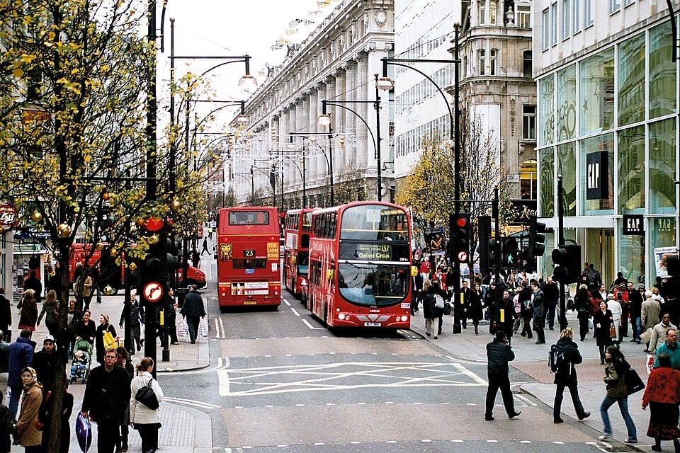 Oxford Street in December 2006