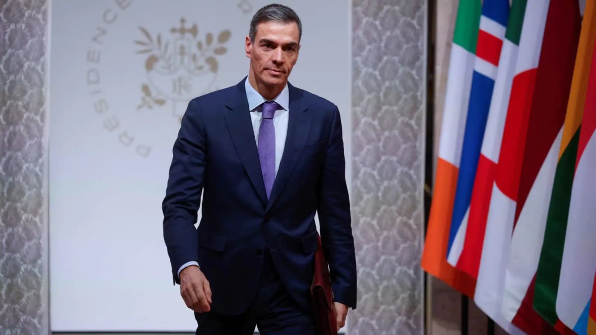 Spanish Prime Minister Dissolves Parliament and Calls for Early Elections