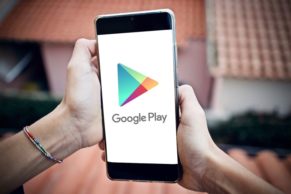 Google Play ouvre sa bibliothèque aux applications générées par IA