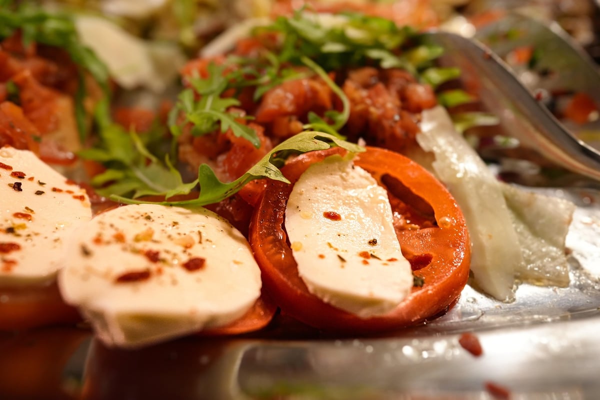 Mozzarella Cheese Benefits for Bones and Muscles