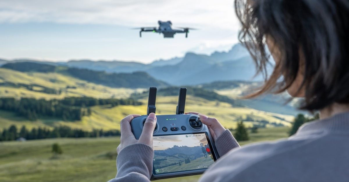 خصم 120 دولارًا على حزمة DJI Mini 5 Pro مع وحدة التحكم RC 2