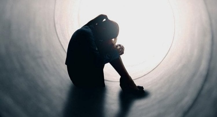 فيتامين هام لنمو المخ على خفض الشعور بالقلق والاكتئاب