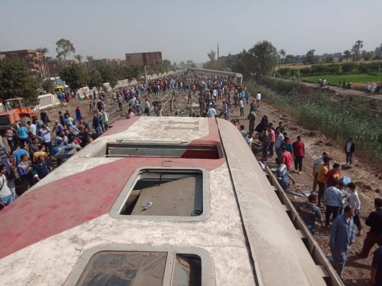 23 قتيلا وأكثر من 130 جريحا في حصيلة جديدة لحادث قطار طوخ في مصر
