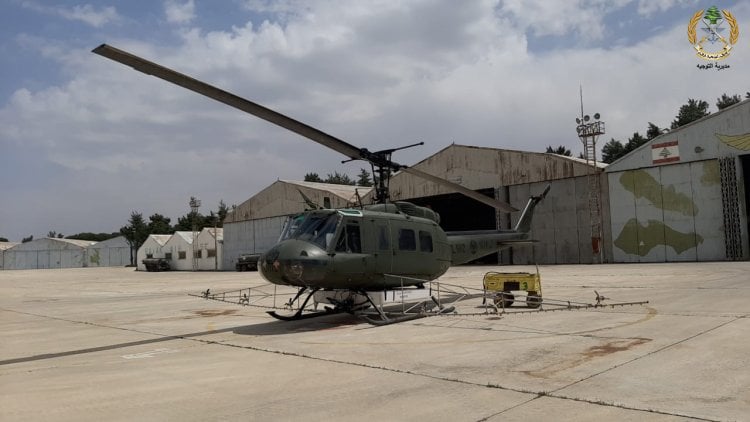 بالفيديو: طوافات الجيش تقوم برشّ مبيدات حشرية في منطقة اللبوة