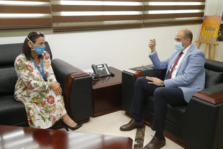 حسن عرض مع وفد اليونيسف الاستعدادات للخطة الميدانية للتلقيح