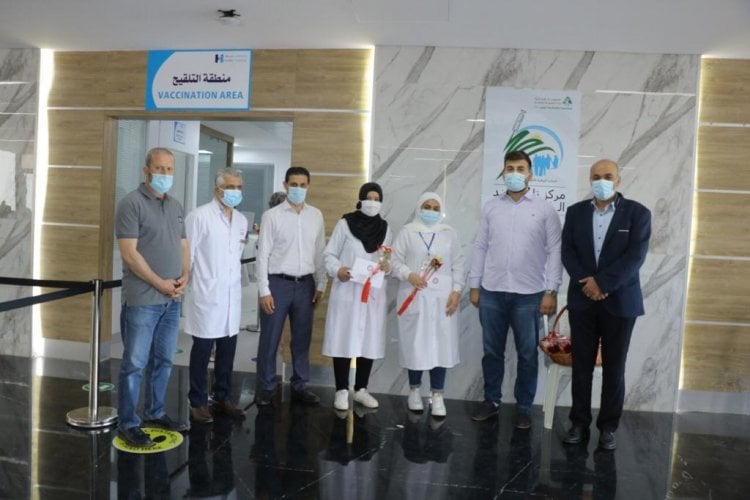 وفد من حركة أمل زار مستشفيات صور وبنت جبيل مهنئا بيوم الممرض العالمي