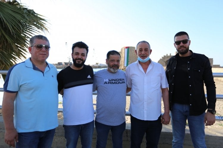 وقفة للشعبي الناصري امام قلعة صيدا تضامنا مع الشعب الفلسطيني