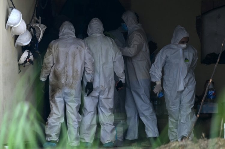 العثور على رفات 14 شخصاً في حديقة منزل ضابط شرطة سابق في السلفادور