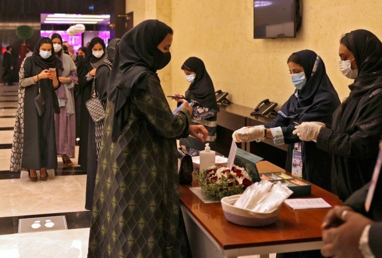 الحفلات الموسيقية تعود للرياض بعد أشهر طويلة من الحظر بسبب كورونا