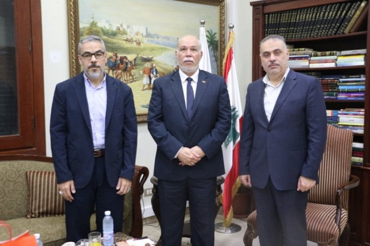 السفير الفنزويلي عرض ورئيس بلدية الغبيري الأوضاع