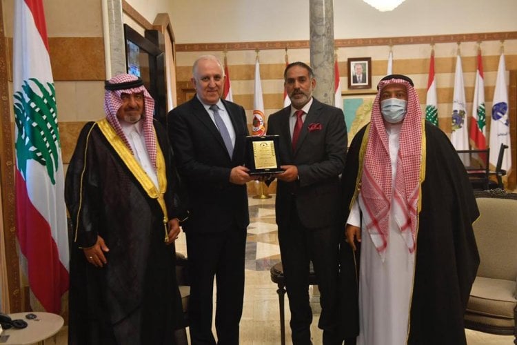 فهمي استقبل المنتدى الثقافي والاجتماعي للعشائر العربية منوها بدور وزارة الداخلية في حفظ الامن