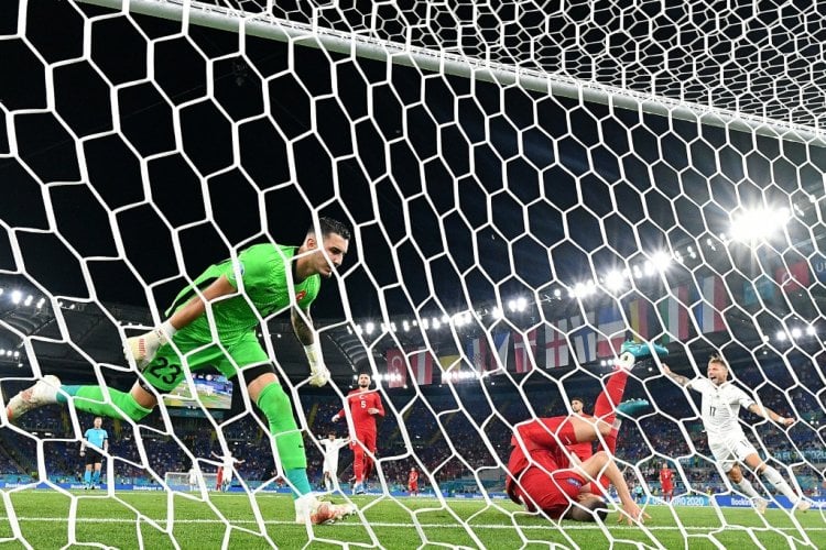 كأس أوروبا: الاهداف العكسية "نجمة" النسخة الحالية