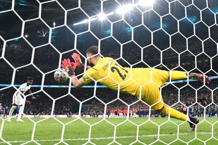 كأس أوروبا: "جيجو" دوناروما... بطل ركلات الترجيح في نادي الحراس الكبار