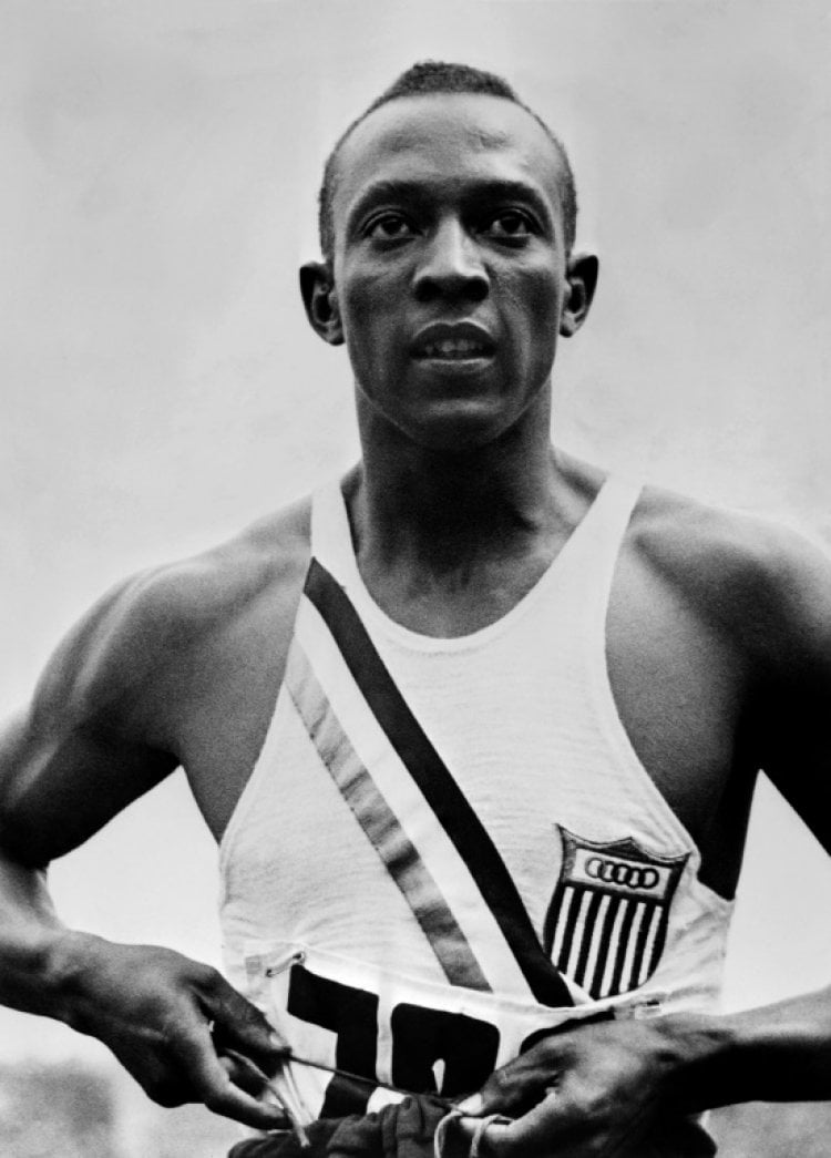 برلين 1936: أوينز "بطل من كوكب آخر"