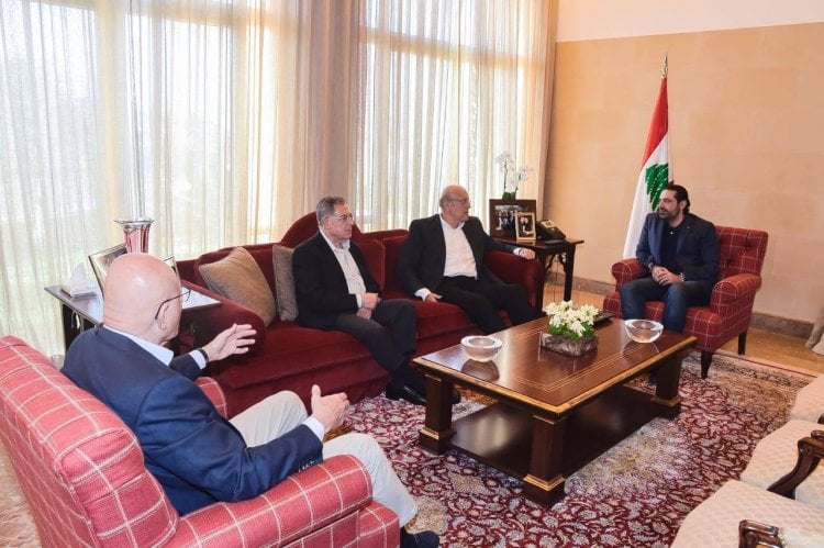 رؤساء الحكومات السابقون: لرفع الحصانات عن الجميع من دون استثناء