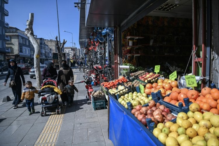 الاعتداء على محال تجارية للاجئين سوريين في تركيا بعد شجار دام