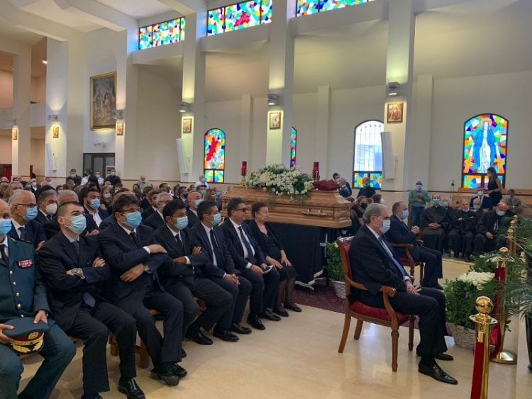 مأتم مهيب في وداع يوسف ابراهيم كنعان... الرقيم البطريركي: أحب وأعطى وضحى وغفر