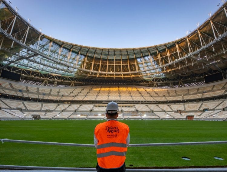 مونديال 2022: الانتهاء من فرش الأرضية العشبية في استاد لوسيل
