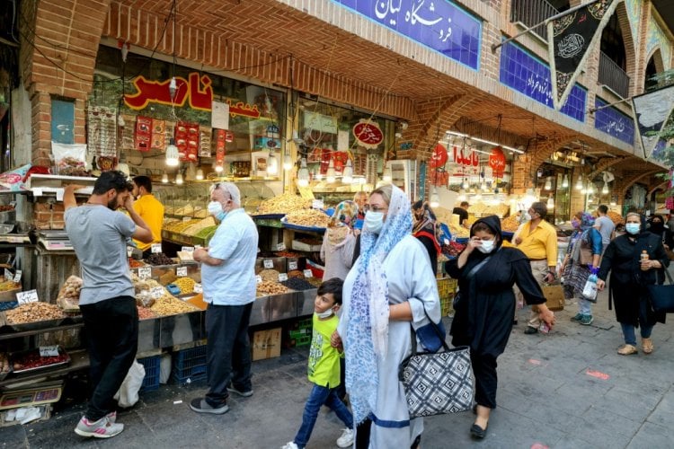 إيران ستعاود منح التأشيرات السياحية في أواخر تشرين الأول