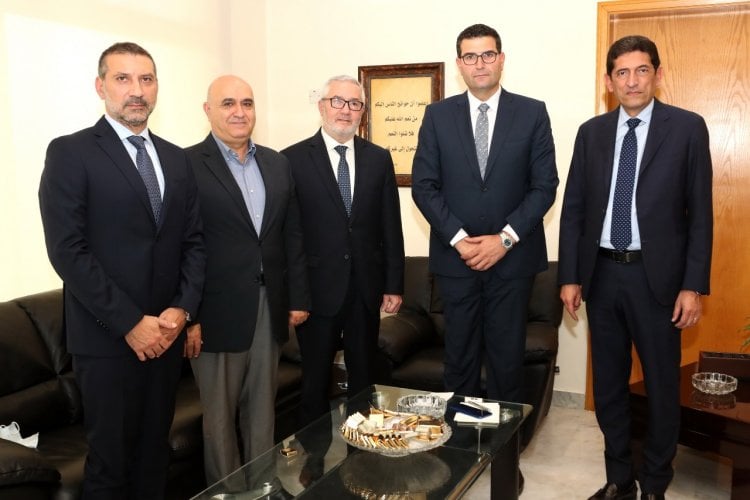 نواب في الجهورية القوية زاروا وزير الزراعة.. الدكاش: فتح الباب لاستيراد التفاح اللبناني إلى الاردن بأسرع وقت