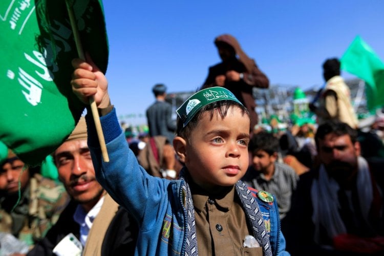 مقتل 82 يمنيا على الأقل في غارات للتحالف على منطقتين قرب مأرب