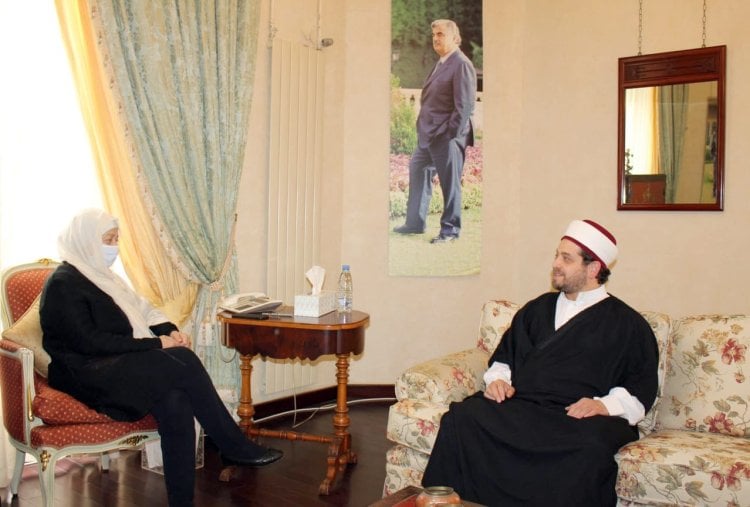بهية الحريري عرضت مع المفتي الحبال الاوضاع