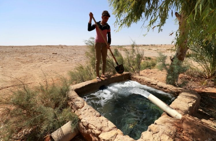 قرية عراقية بلا ماء ولا كهرباء