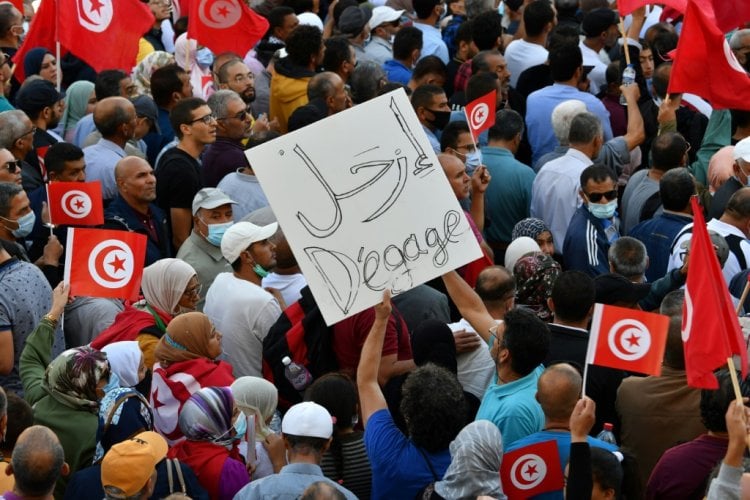 قاض تونسي يصدر بطاقة جلب دولية في حق الرئيس الأسبق المنصف المرزوقي