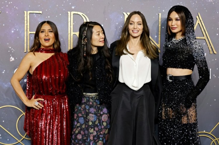 أبطال فيلم "إيترنلز" الخارقون يتصدرون شباك التذاكر في الصالات الأميركية