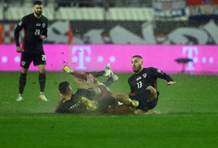 هدف عكسي يضع كرواتيا في النهائيات ويحرم روسيا التأهل المباشر