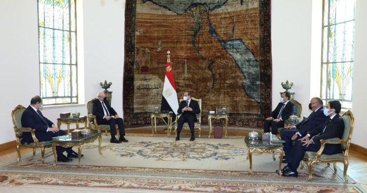 ميقاتي لـ" الاهرام": دعم مصر يعزز أداء الحكومة والسيسي وعد بدراسة زيادة صادرات الغاز للبنان