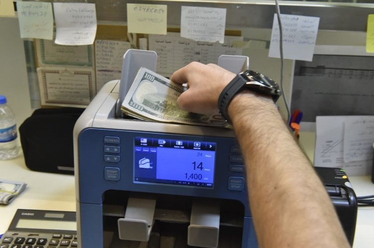 سعر صرف الـ1500 ليرة باقٍ.. من استفاد؟ ومن تضرّر؟