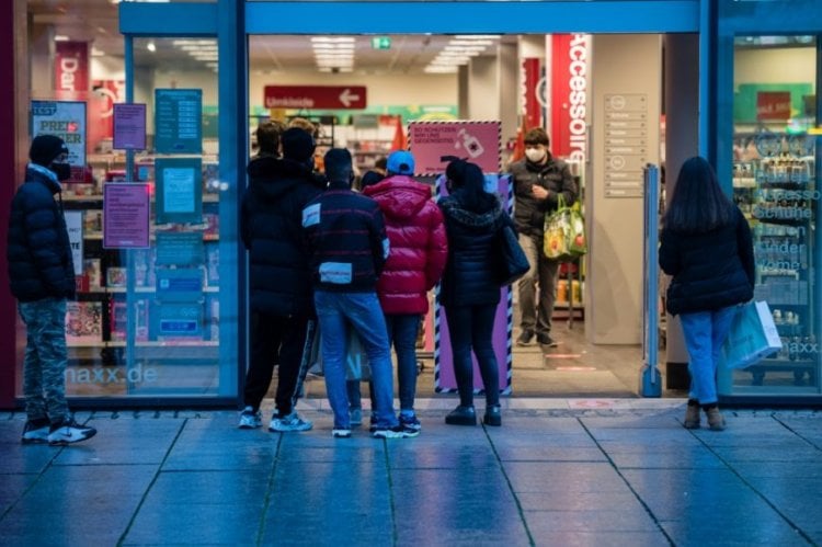 كورونا قد يظهر مرتين أو ثلاث في السنة؟