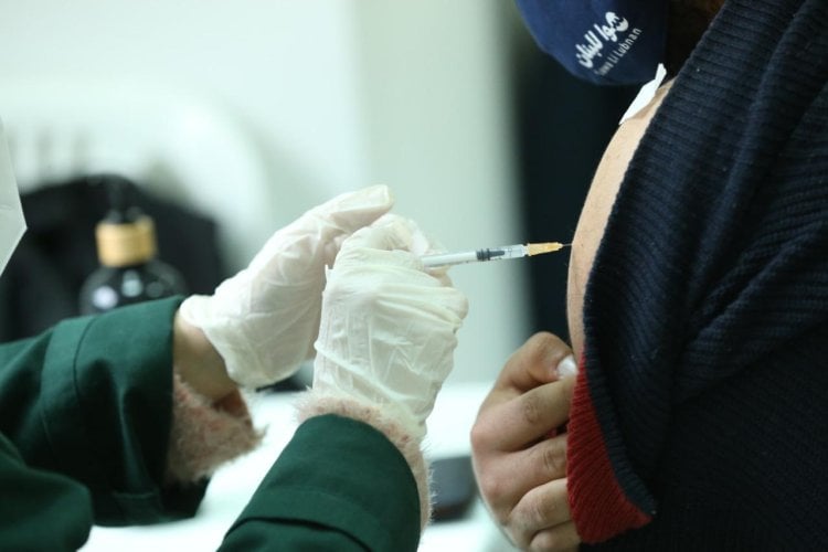 التلقيح والإغلاق العام ساهما في تفادي 6،330 وفاة إضافية جرّاء فيروس كورونا