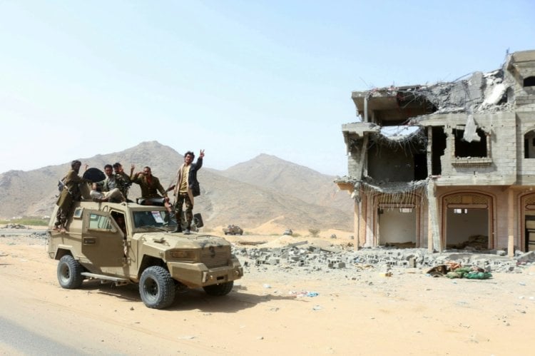Le coalition mène une riposte militaire proportionnée contre les Houthis à Al-Hodeida