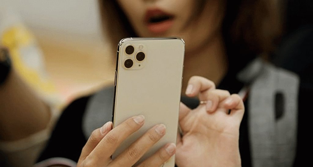 مستخدمو "آيفون" يشكون نفاد البطارية بسرعة بعد التحديث الأخير