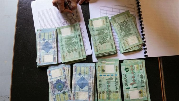 حقيقة المضاربة على الليرة واستعمال المواطنين رهائن