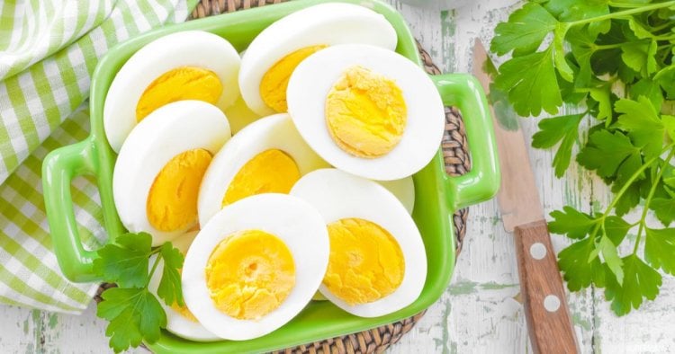 البيض المسلوق كنز غذائي.. تعرف على فوائده