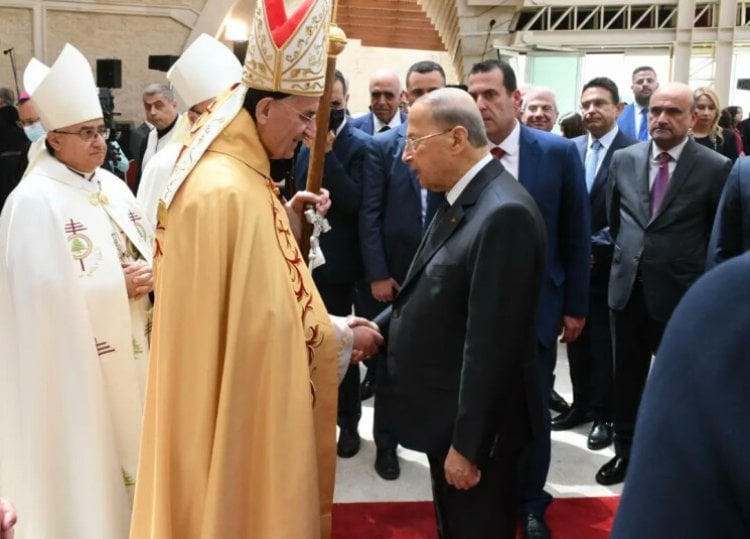 ماذا طلب باسيل من الراعي؟