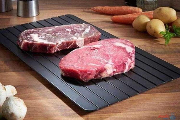 خطأ نرتكبه كثيراً اثناء تذويب اللحوم خارج الثلاجة
