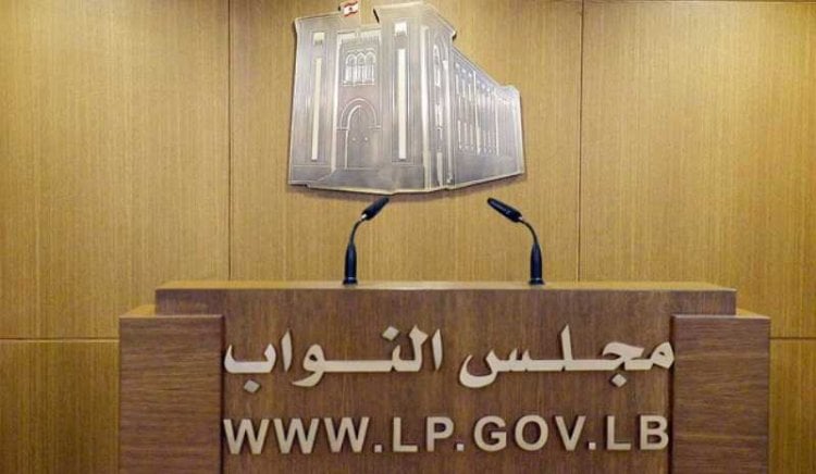 للعمل معاً في المرحلة المقبلة.. اتصالات في مراحلها الاولى!