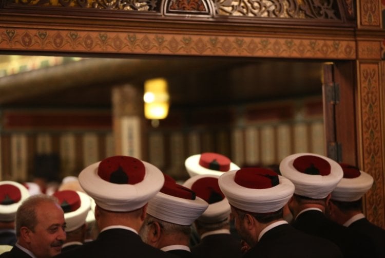 قضاة الشرع مفلسون والمفتي يغلق أبوابه