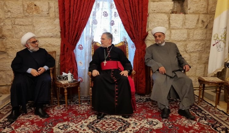 الزواج المثلي بين تجمع العلماء والمطران عون: للتصدي لهذه الظاهرة الهجينة